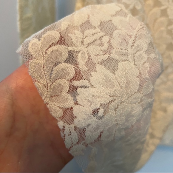 American Eagle Lace Top - Picture 5 of 7